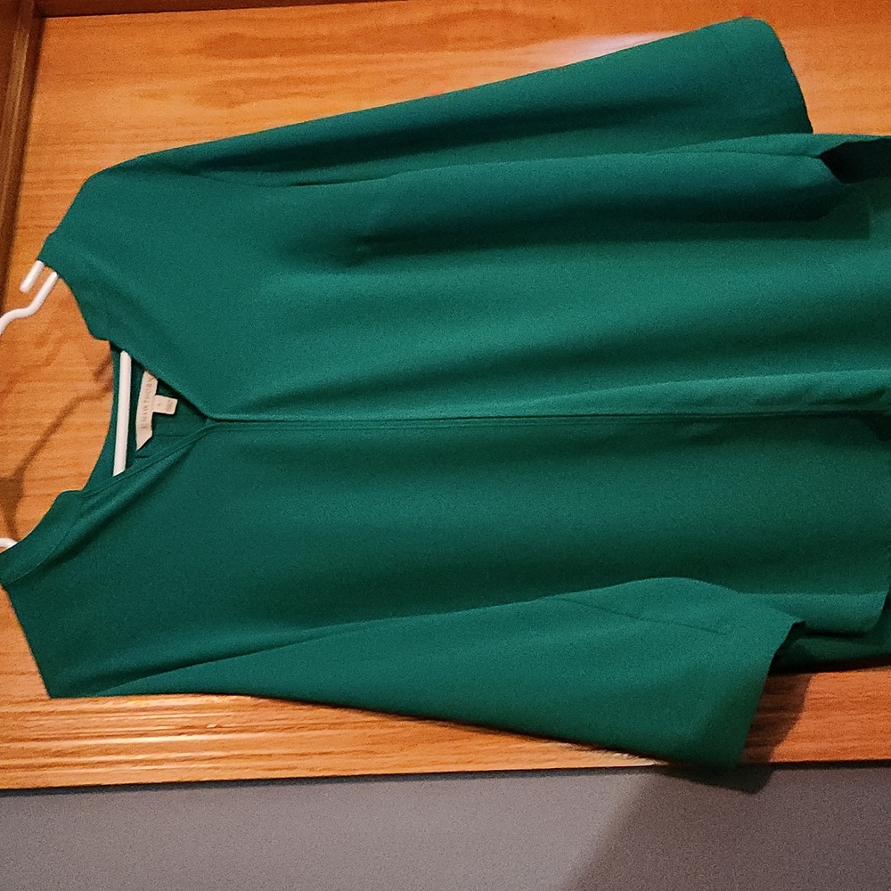 Green dress shirt. 3/4 sleeve. 41 Hawthorn by Stitchfix.
